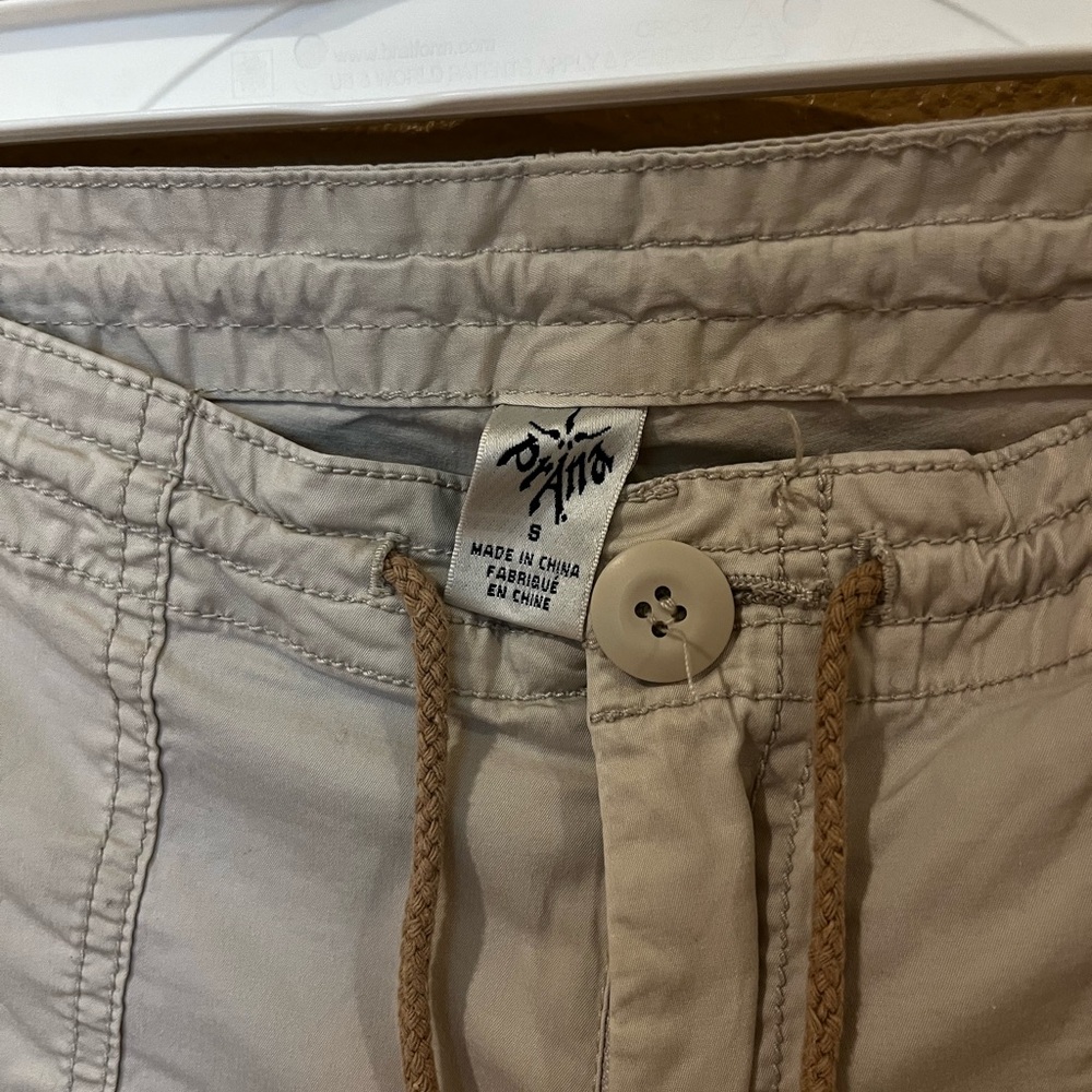 Prana Beige Drawstring capris